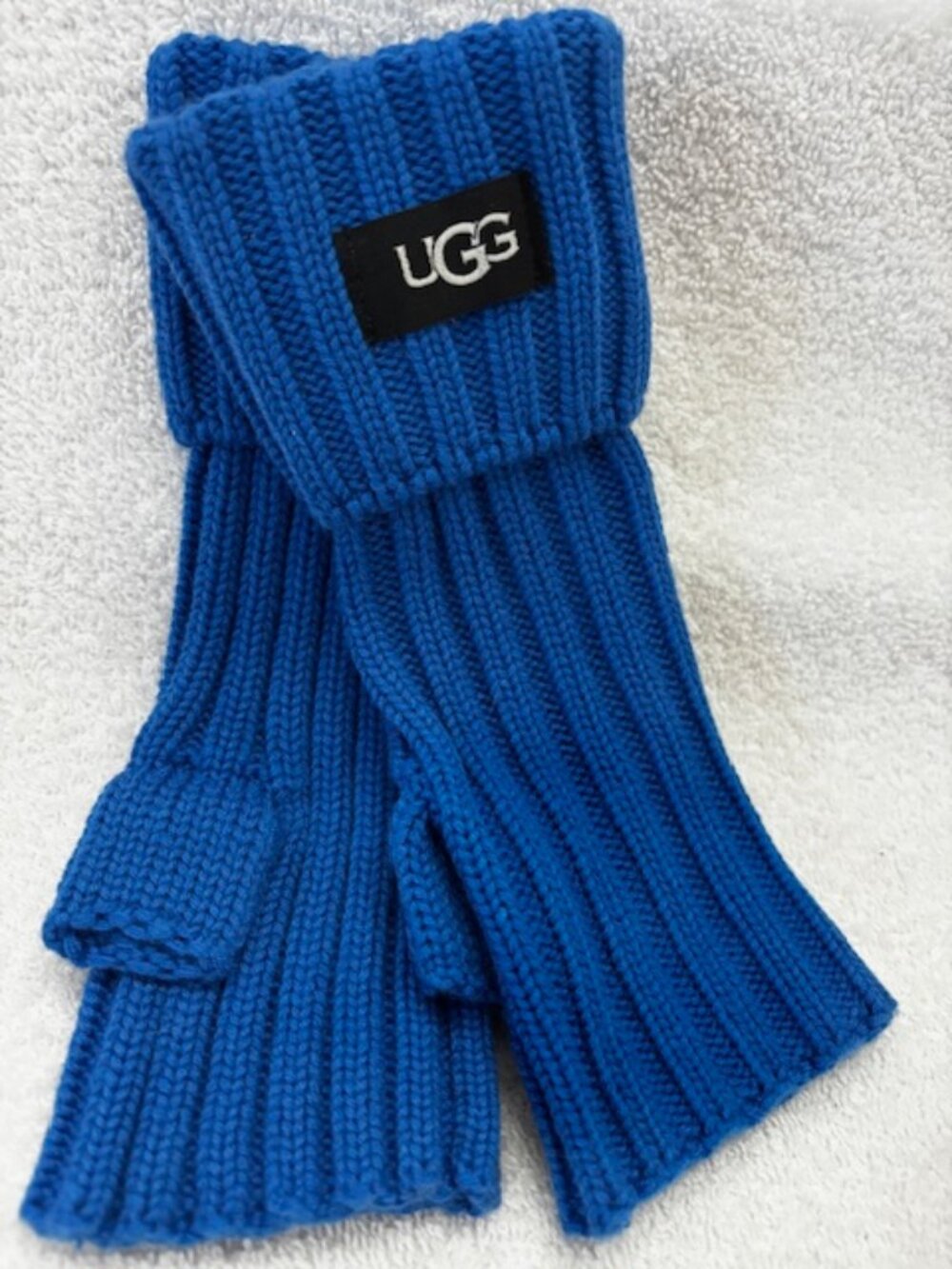UGG Knit Boucle Arm Warmers in True Blue NWT One Size